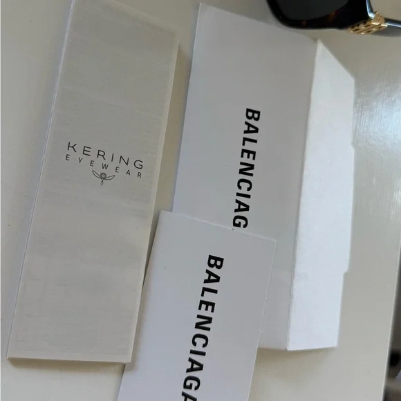 Balenciaga Black Sunglasses with Gold Detail - Picture 6 of 14